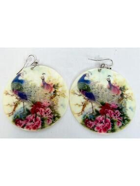 Beautiful Peacock shell  Earrings Mother-of-pearl